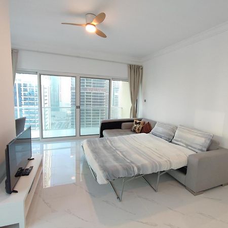 One Bedroom Apartment With Pool & Gym Near Marina ดูไบ ภายนอก รูปภาพ