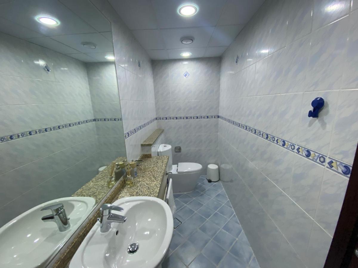 One Bedroom Apartment With Pool & Gym Near Marina ดูไบ ภายนอก รูปภาพ