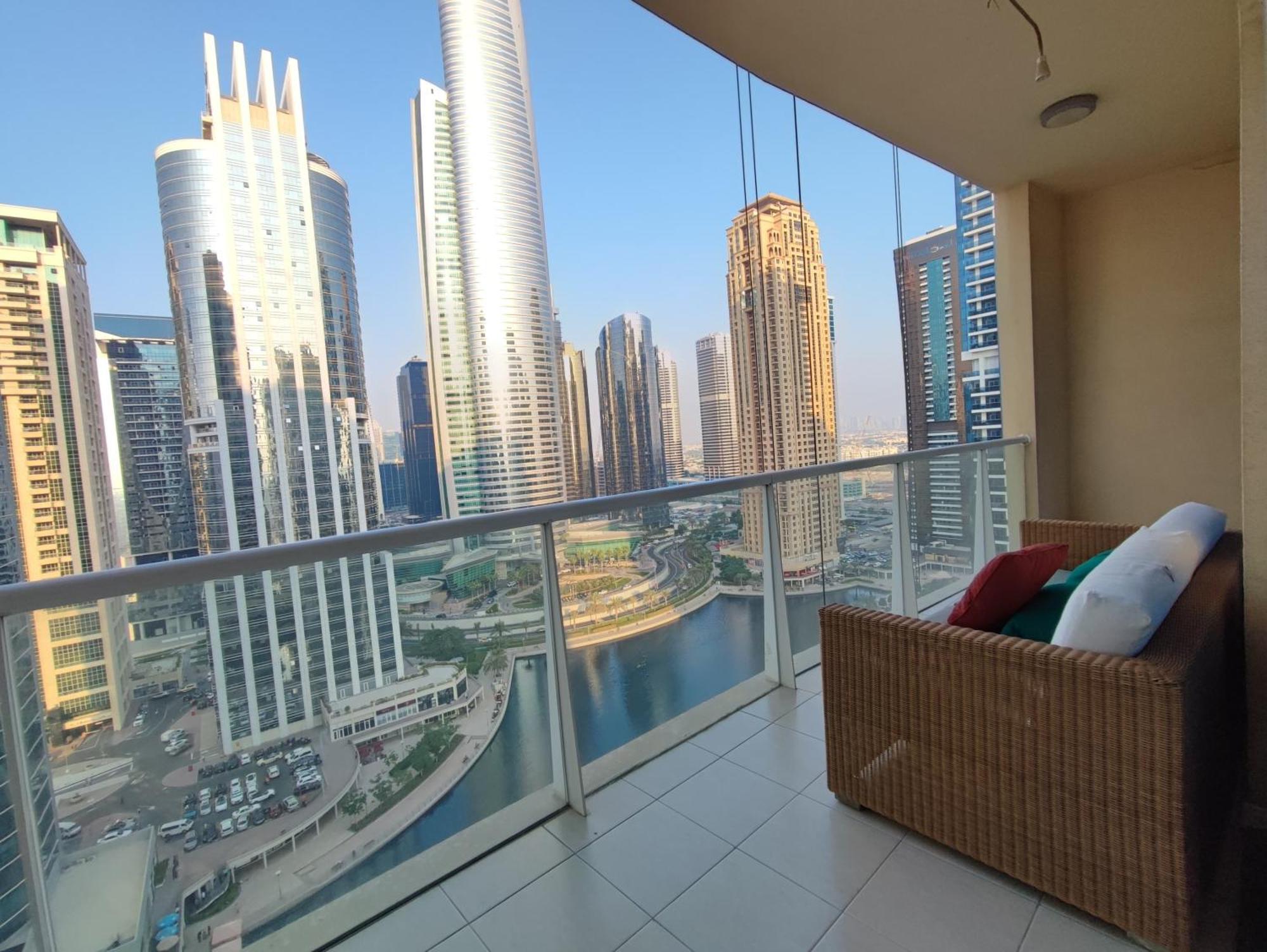 One Bedroom Apartment With Pool & Gym Near Marina ดูไบ ภายนอก รูปภาพ