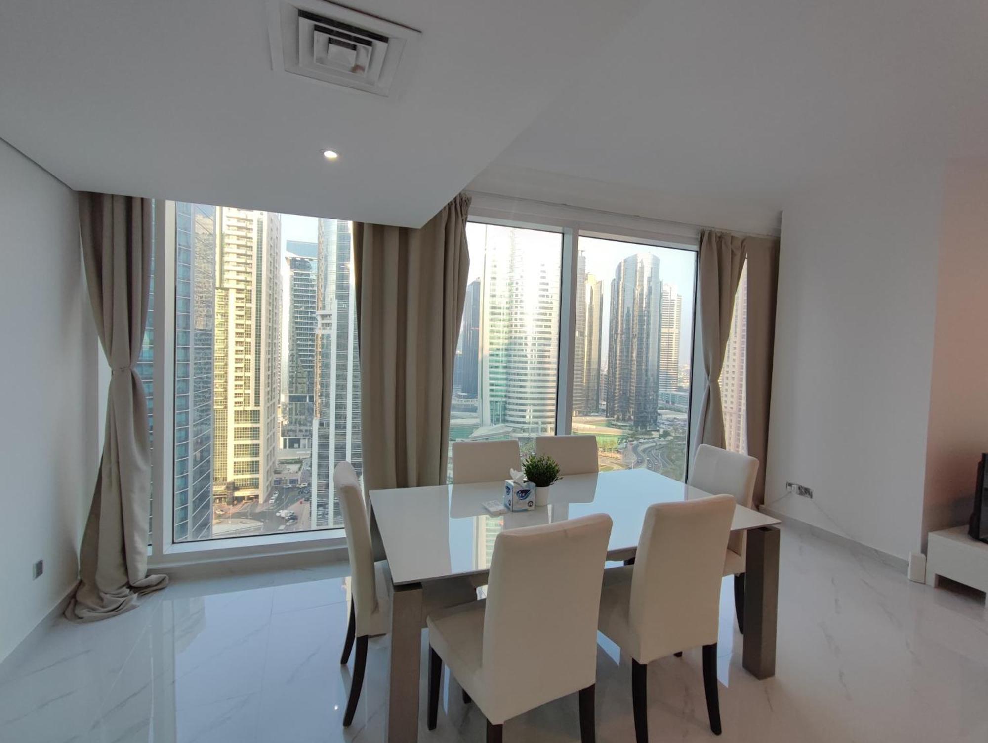One Bedroom Apartment With Pool & Gym Near Marina ดูไบ ภายนอก รูปภาพ